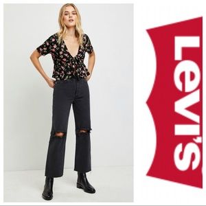 Levi's Ribcage Straight Leg Jeans